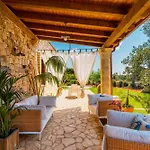 Villa Salento In -- Giuliana Torre Vado