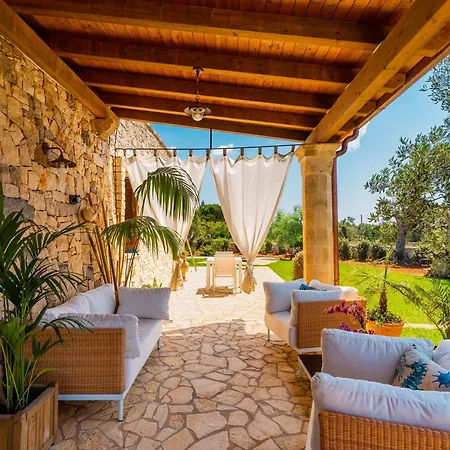 Villa Salento In -- Giuliana Torre Vado